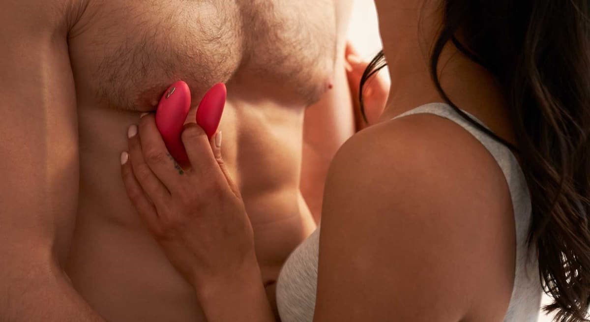 sexstillinger med parvibrator We-Vibe Chorus