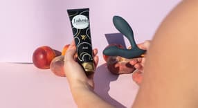 analsex guide glidemiddel og analplugg